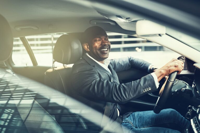 Comment devenir chauffeur VTC en 2026 : carte pro, formation, financement